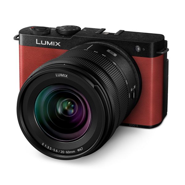 Lumix DC-S9 + S 20-60mm Crimson Red