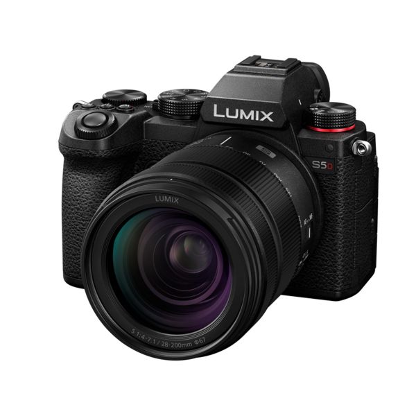 Lumix DC-S5D + 28-200mm f/4-7.1 MAKRO O.I.S