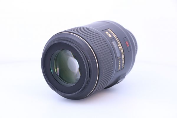 AF-S Micro Nikkor 105mm F/2.8G ED VR / gebraucht ohne OVP / Zustand A / 1 Jahr Gewährl.