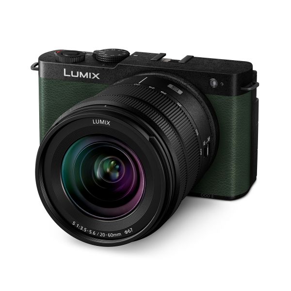 Lumix DC-S9 + S 20-60mm Dark Olive