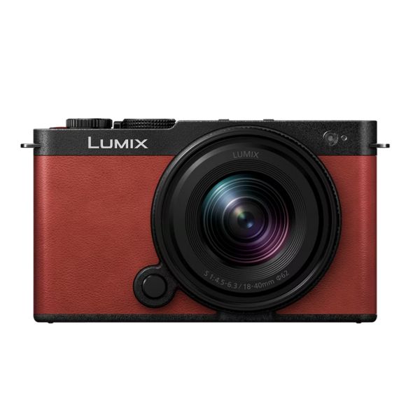 Lumix DC-S9 + 18-40mm f/4.5-6.3 Crimson Red